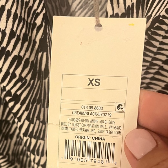 Women’s A New Day Black and White V-Neck Patterned Faux Wrap Dress XS - Picture 10 of 15